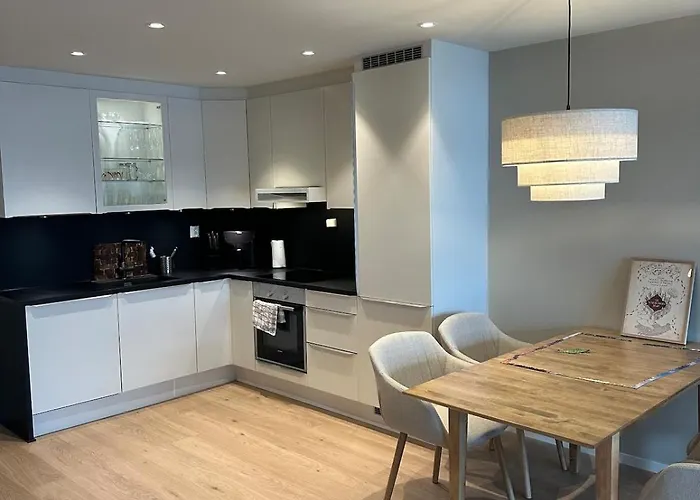 Apartment Modern With A View! Free Parking *