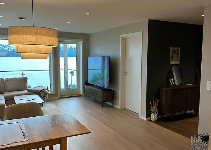 Apartment Modern With A View! Free Parking *
