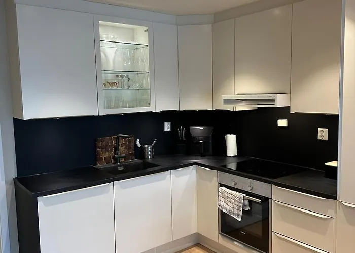 Modern With A View! Free Parking