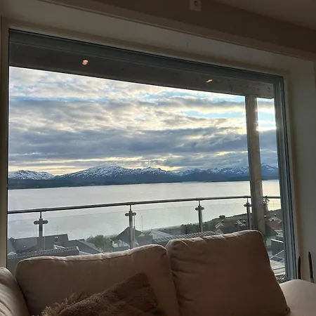 Modern With A View! Free Parking * トロムソ